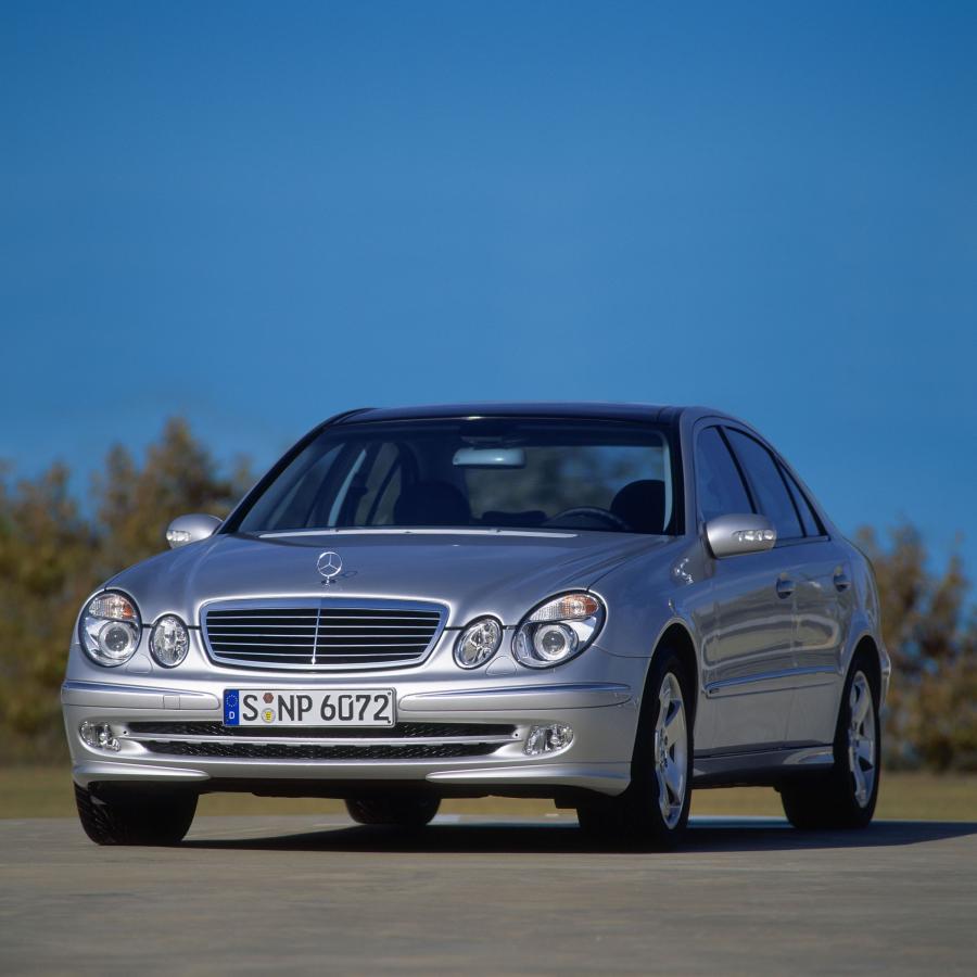  Mercedes-Benz E-Class 2002 года  (фото 372 из 448)